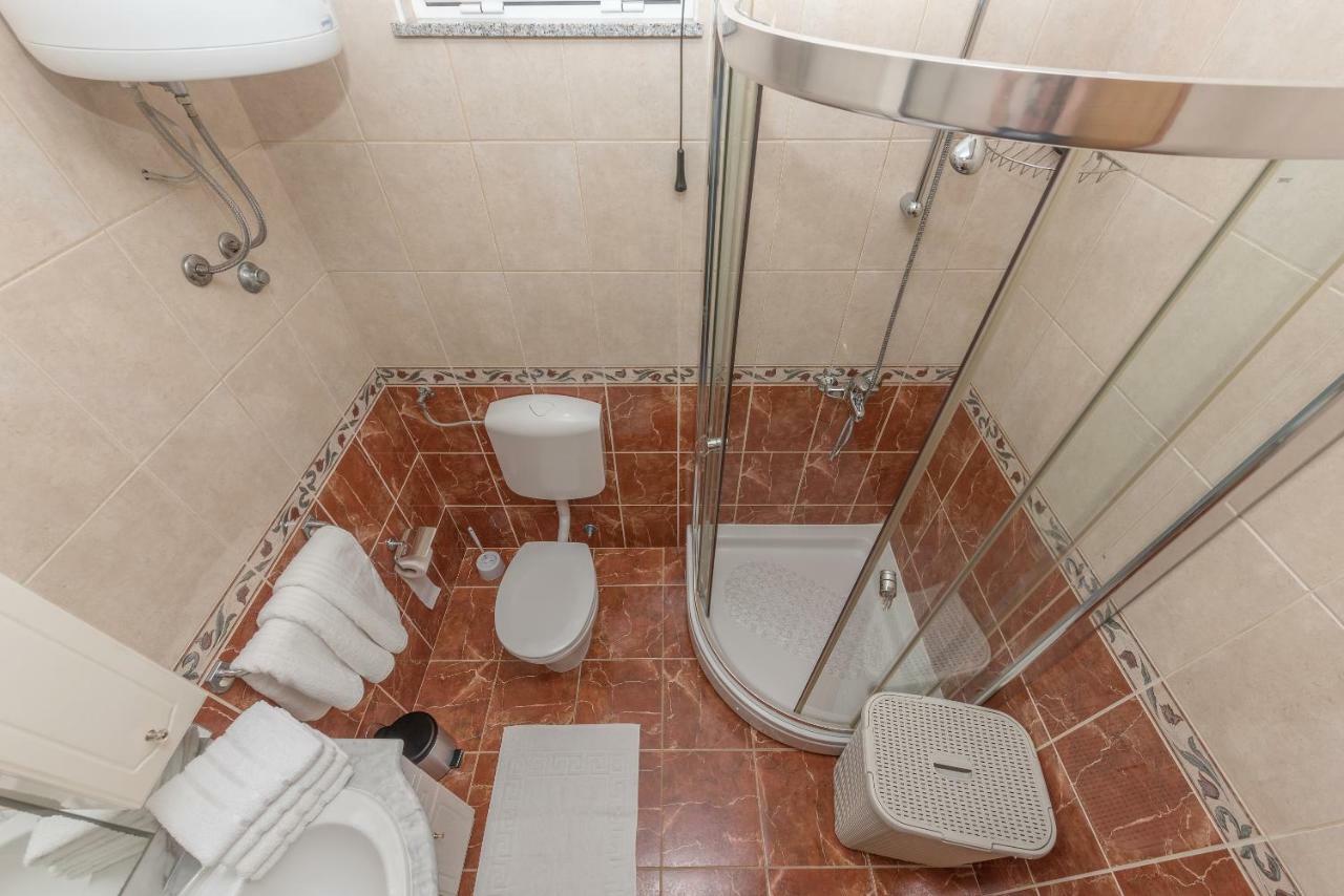Apartmani Zara & Maris Gradac  Eksteriør billede