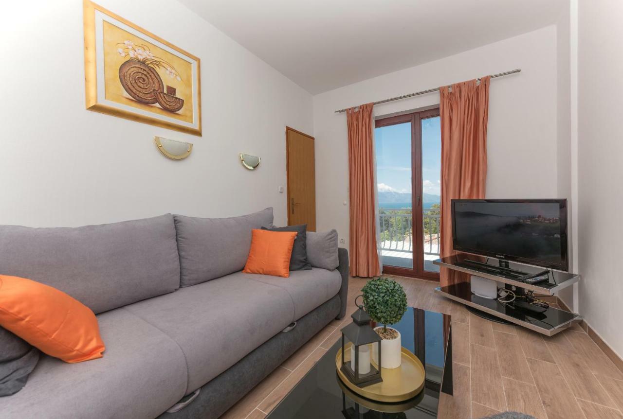 Apartmani Zara & Maris Gradac  Eksteriør billede