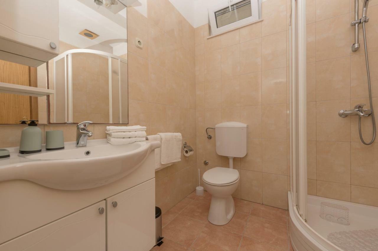 Apartmani Zara & Maris Gradac  Eksteriør billede
