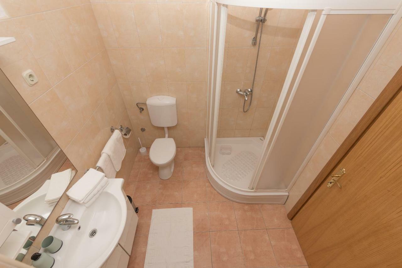 Apartmani Zara & Maris Gradac  Eksteriør billede